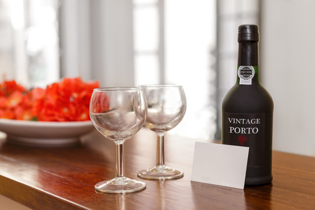 Port wine, glasses and a welcome card