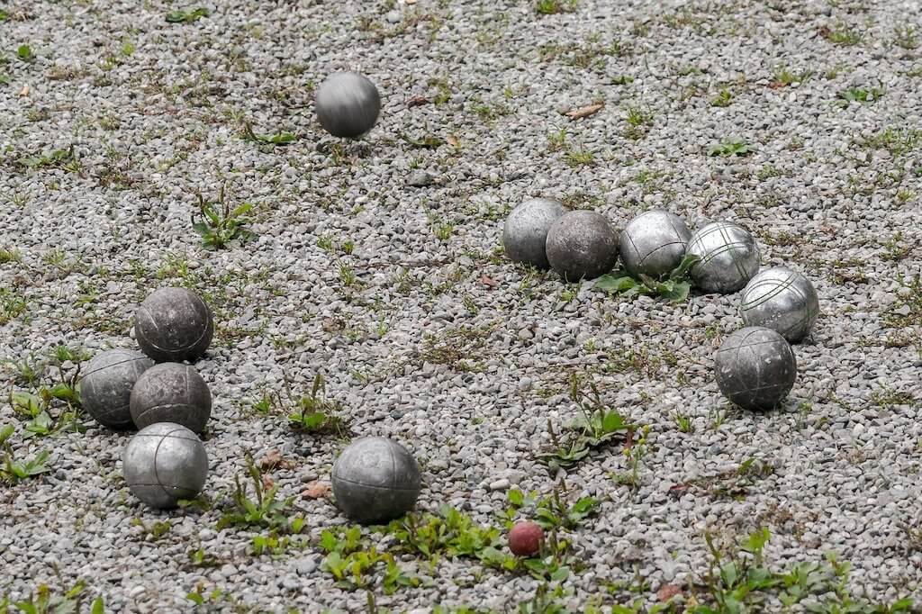 petanque-balls