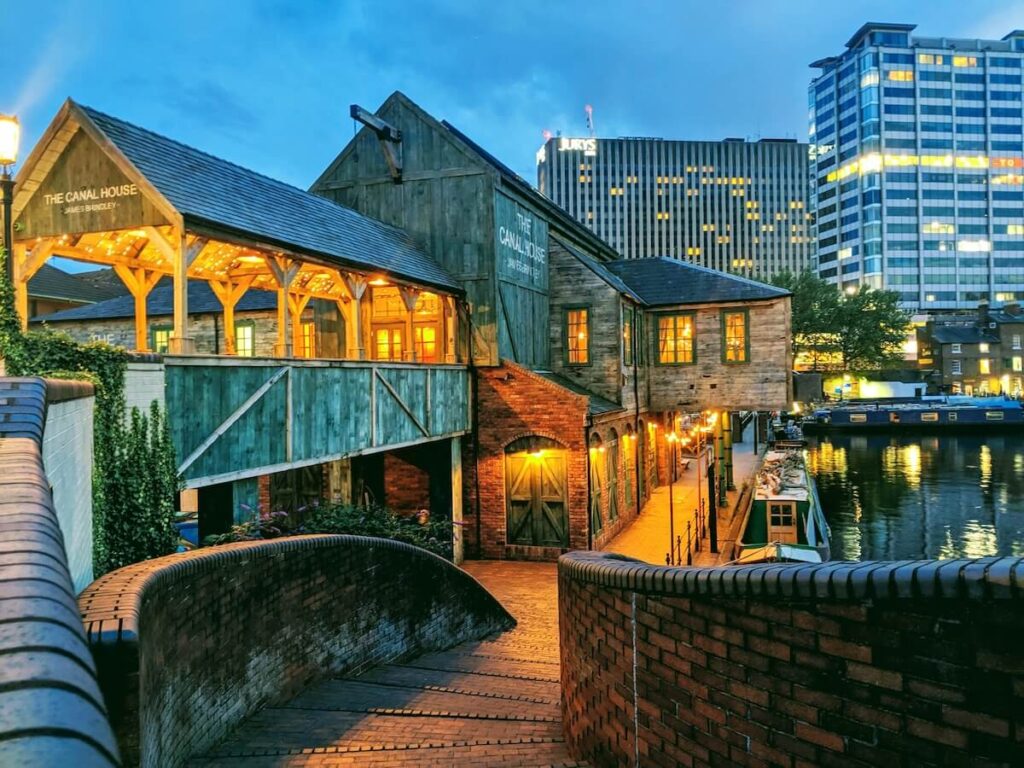 Canal House, an upscale pub in Birmingham
