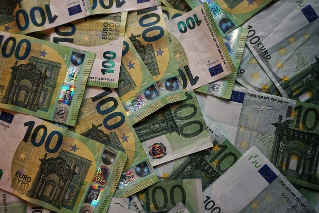 100 euro notes