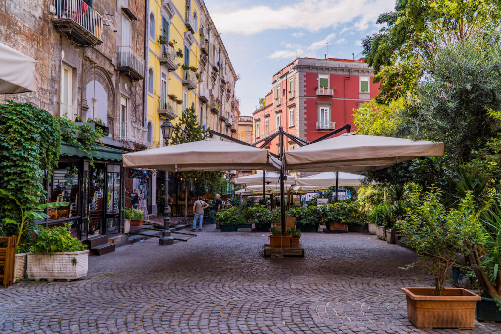 empty terrace at Bellini Square