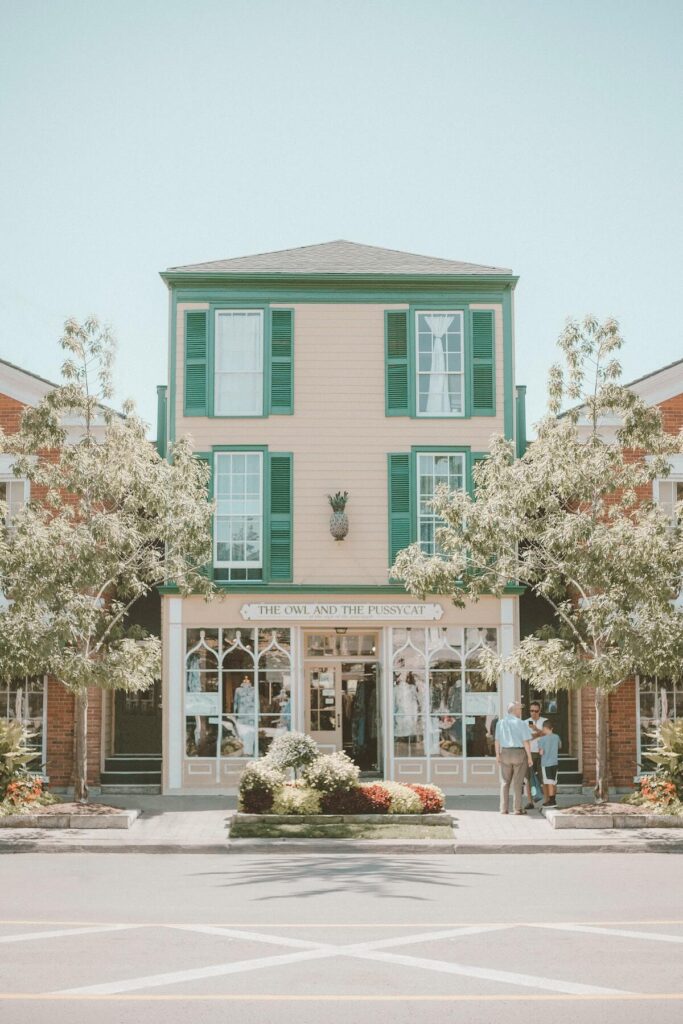 building in Niagara-on-the-lake