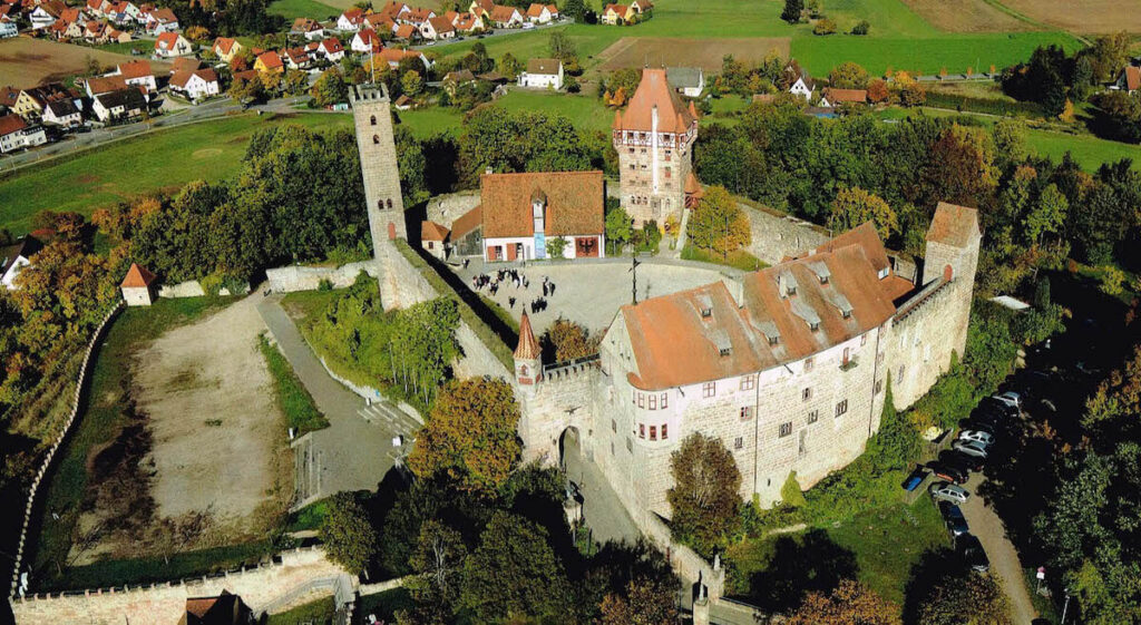 aerial view of Hotel Burg Abenberg grounds
