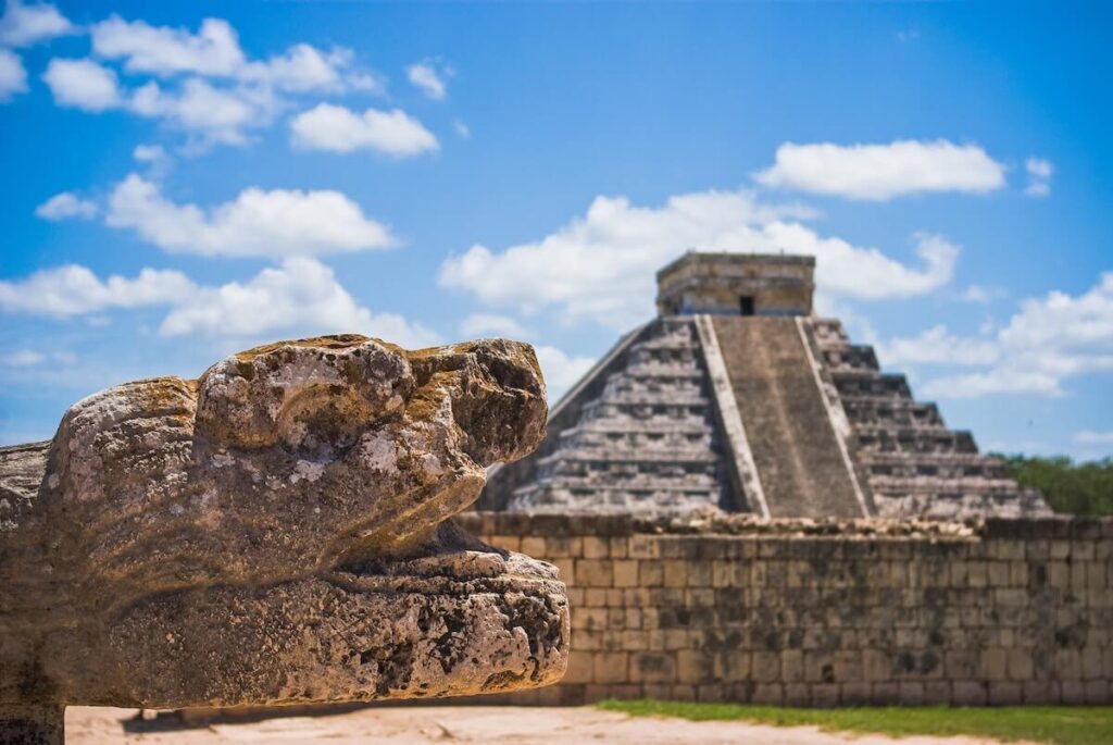 chichen itza detail
