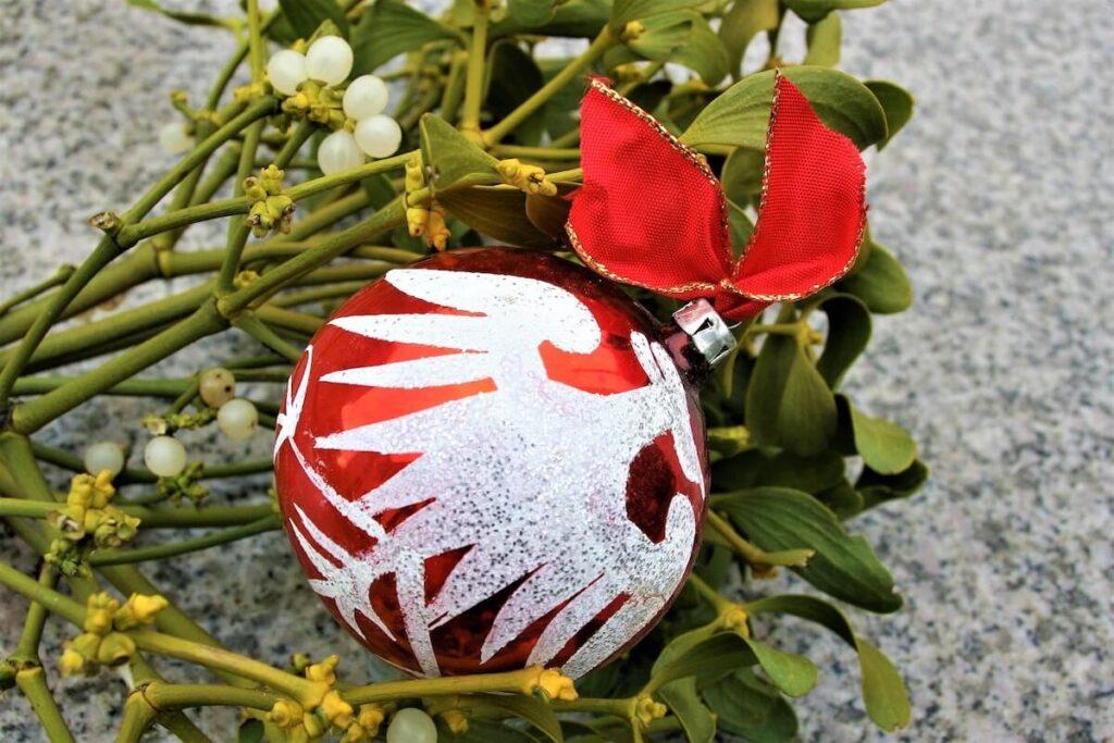 Polish Christmas bauble with leaves and stems