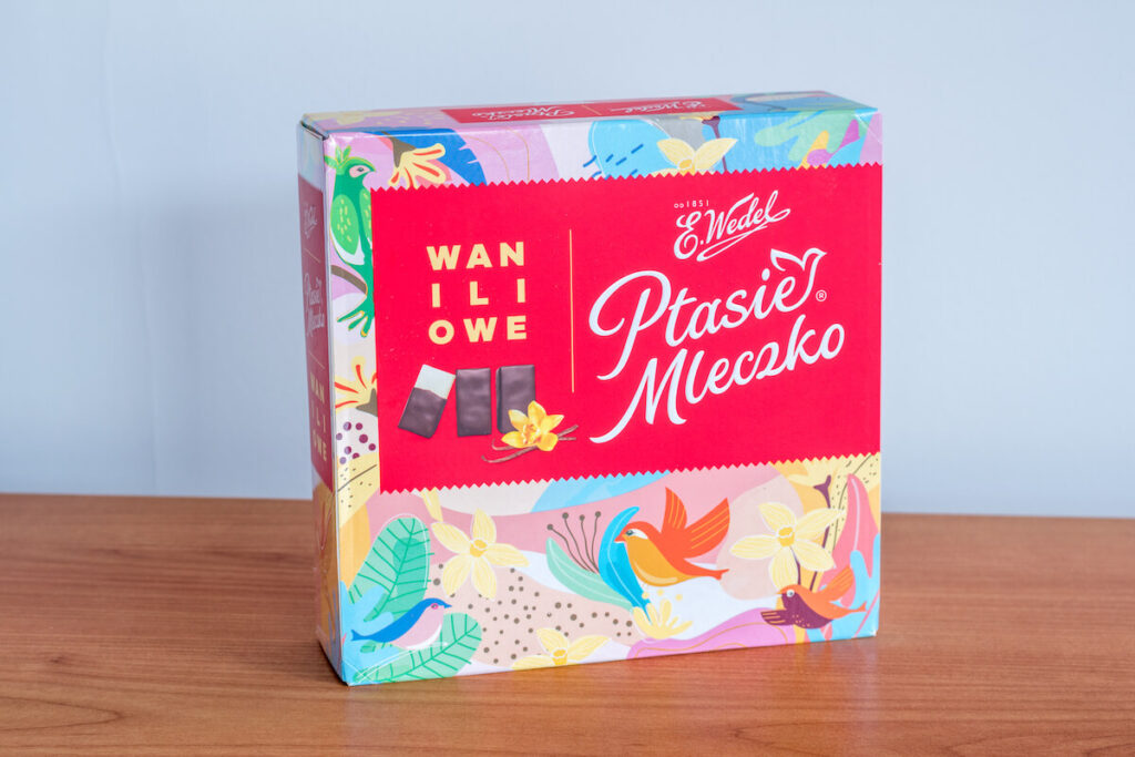 box of E. Wedel Ptasie Mleczko with vanilla flavor.