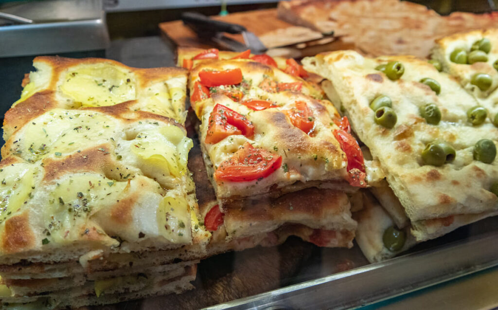 focaccia slices