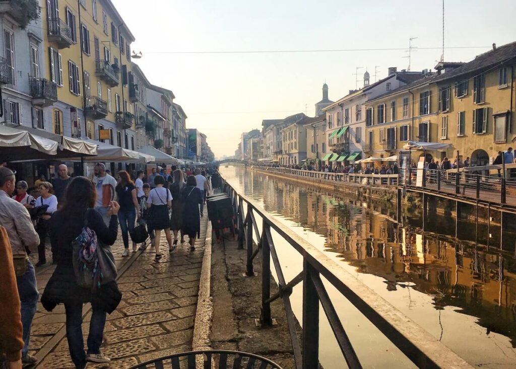 People along Naviglio Grande