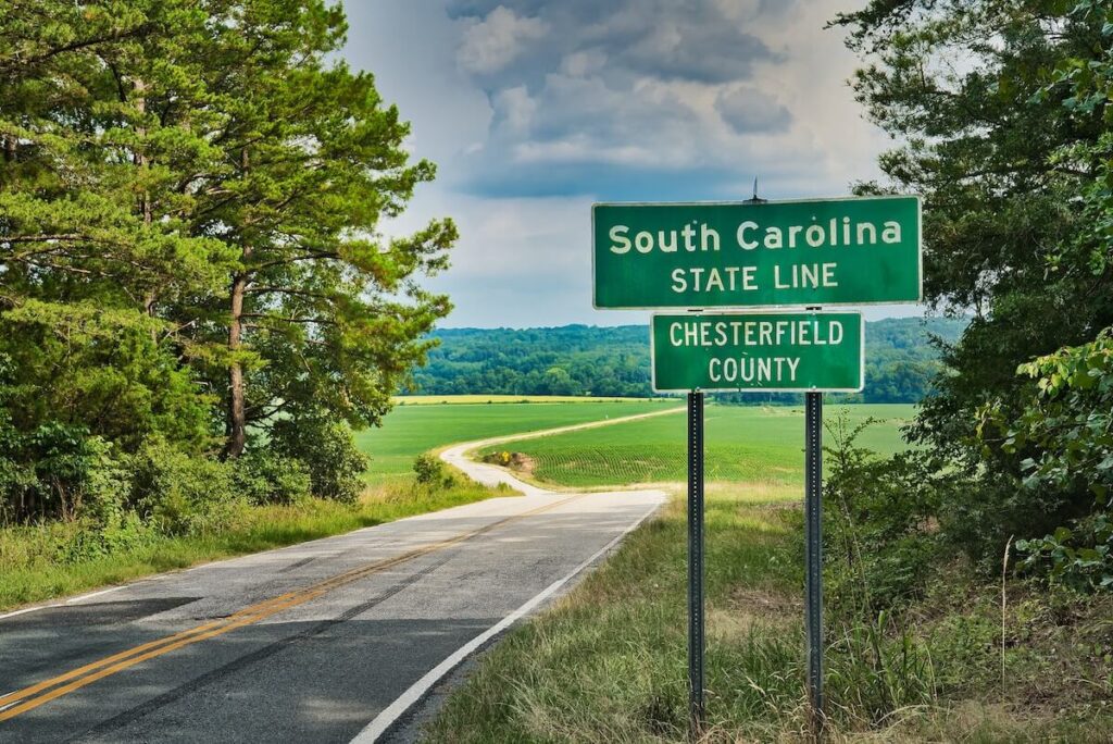South Carolina sign at border