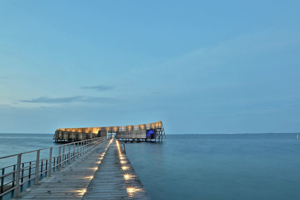 Kastrup Søbad is a bathing facility in the southern part of “Amager Strand”
