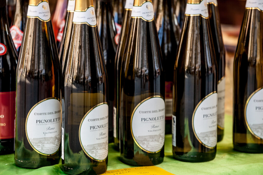 Pignoletto sparkling wine from Corte del Borgo for sale
