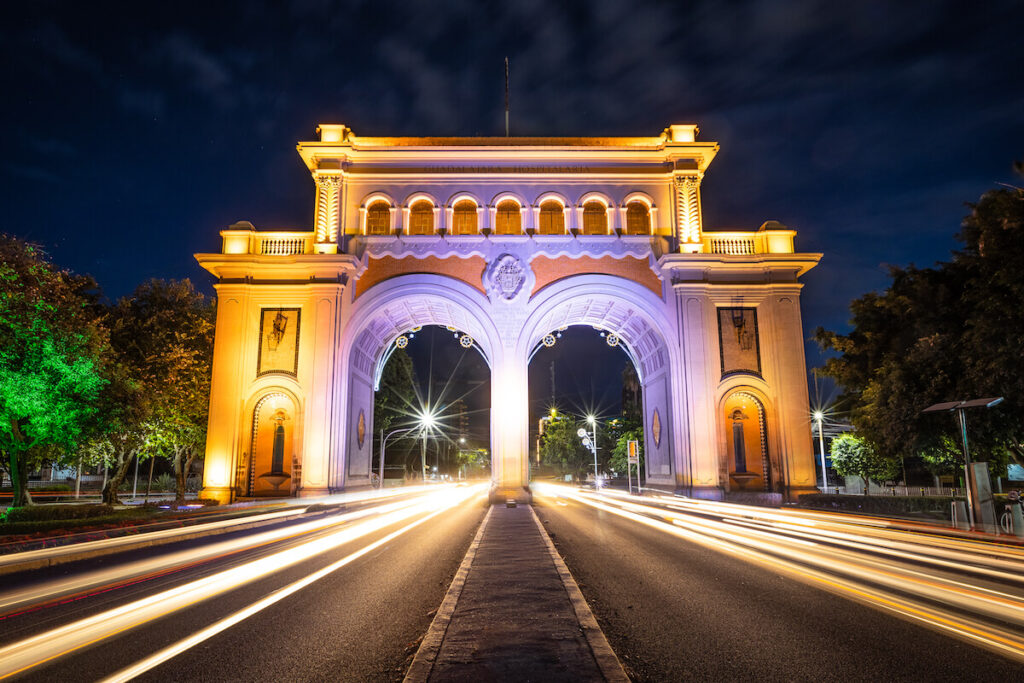 Architecture Night long exposure Guadalajara Vallarta Archs