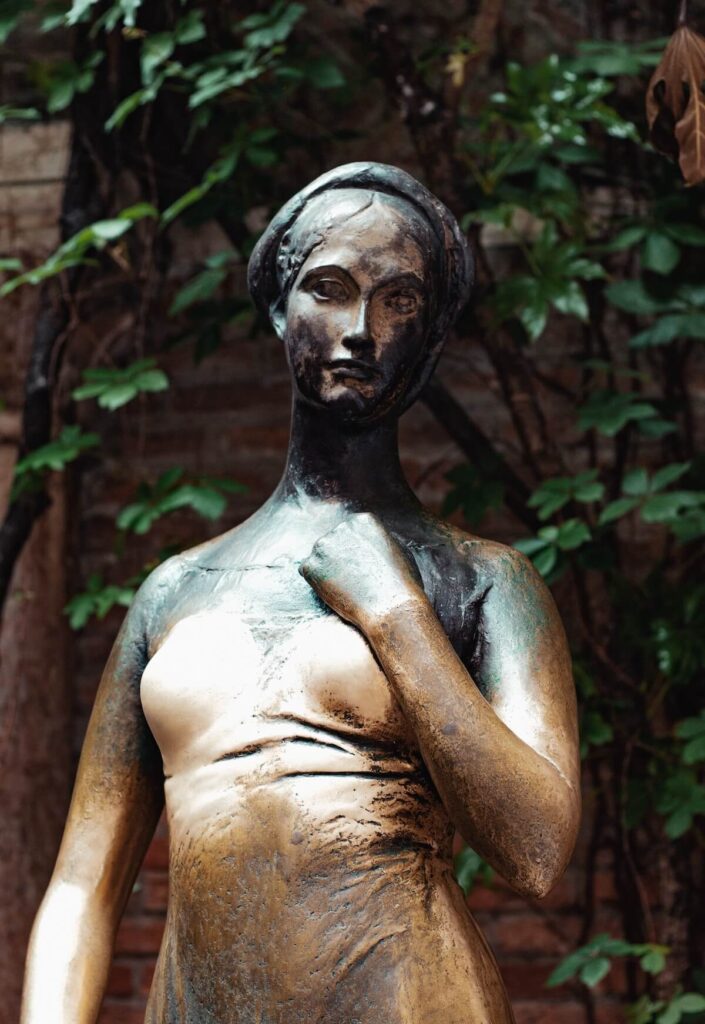 Juliet statue in Verona
