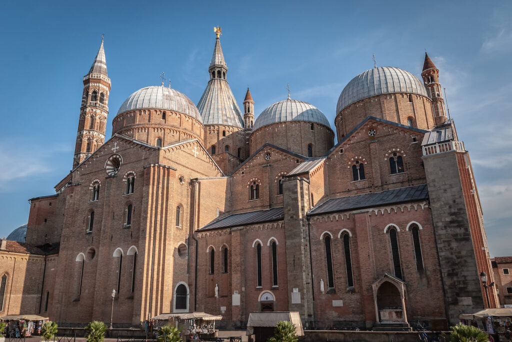 17 Must-See Famous Churches in Italy