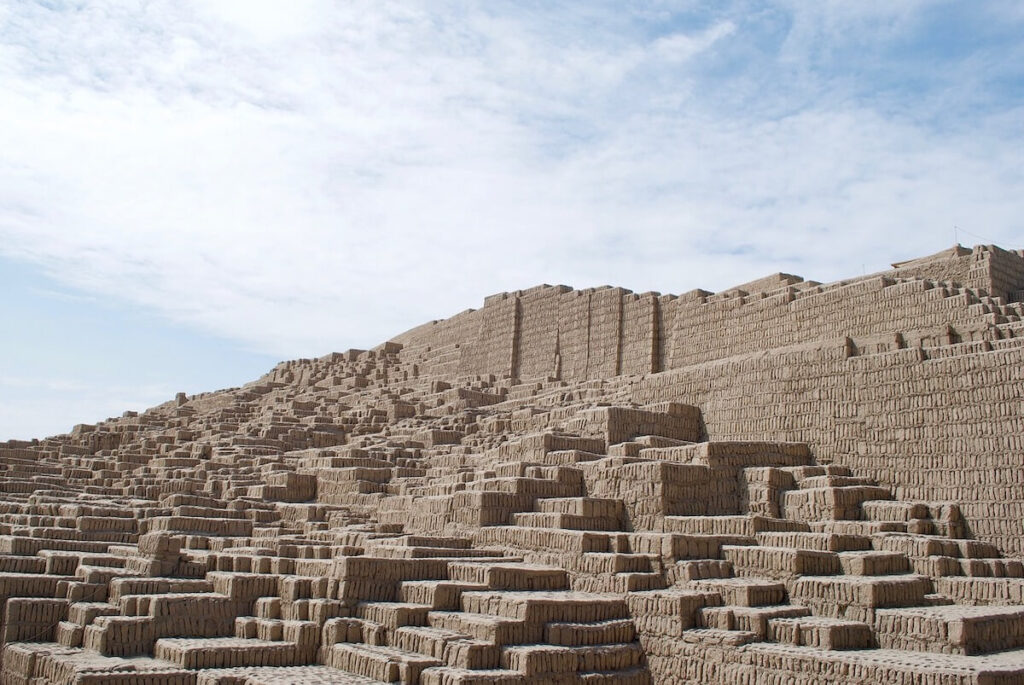 huaca pucllana overview