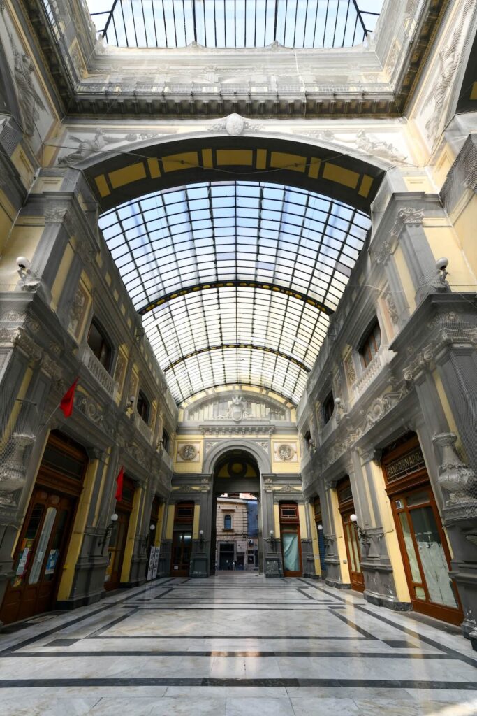 quiet day at galleria principe di napoli