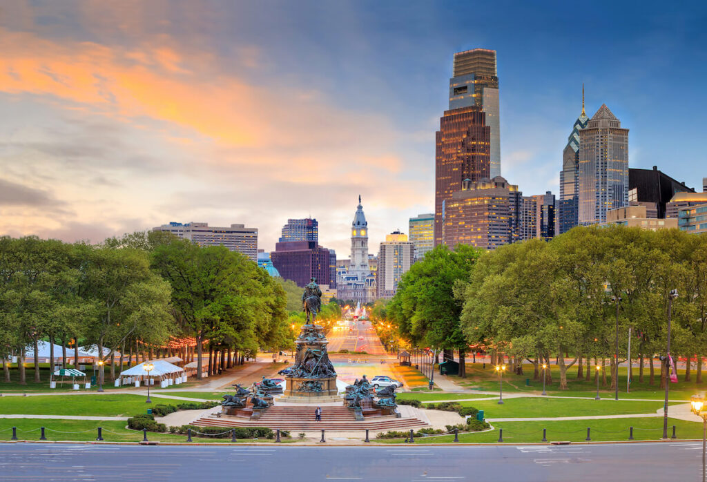 panoramic view of Philadelphia skyline