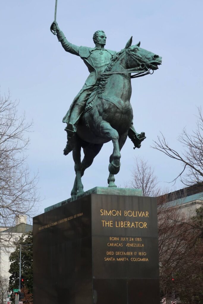 statue of simon bolivar in washington dc