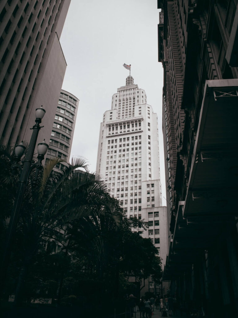 altino arantes building on cloudy day