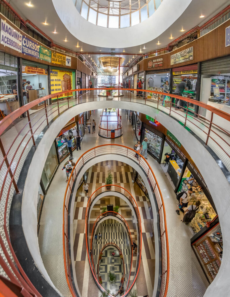 inside galeria do rock