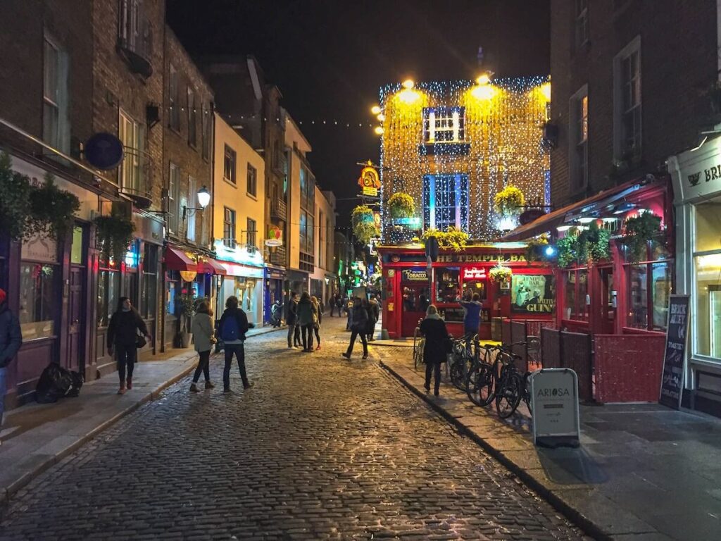 Temple Bar and surrounding establishments in Dublin at nighttime