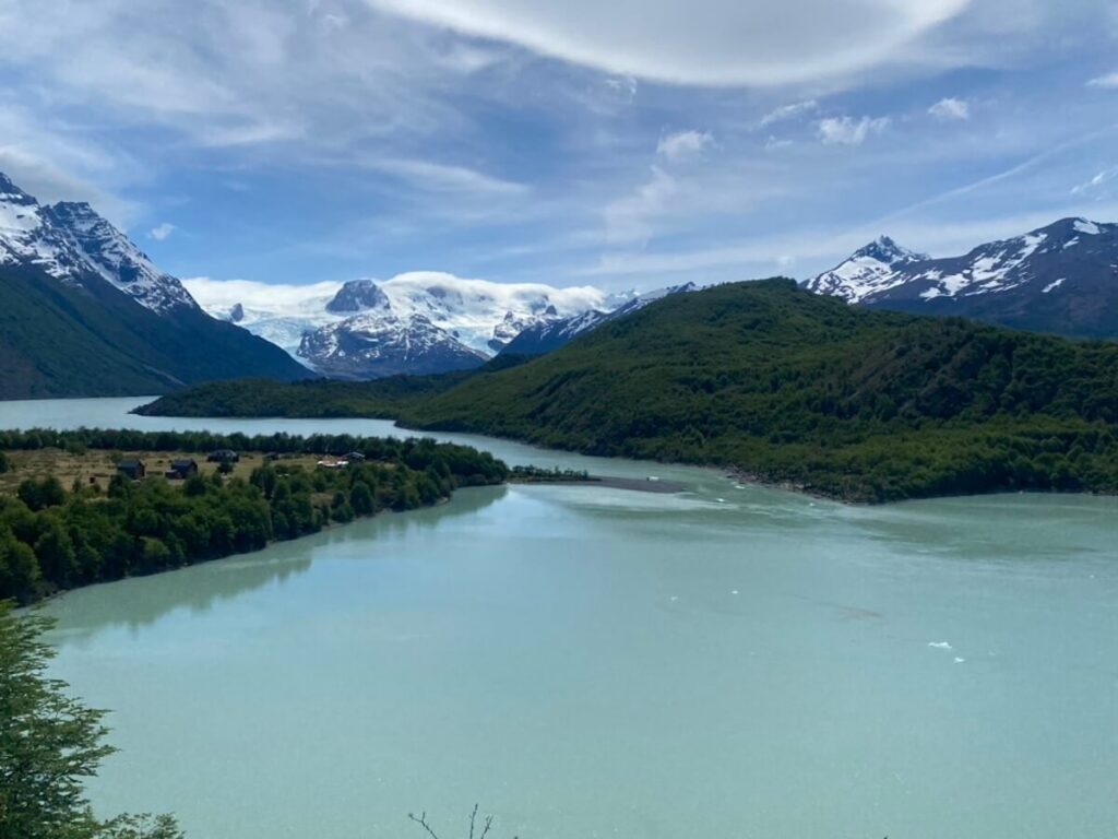 panoramic view of the Lago Dickson