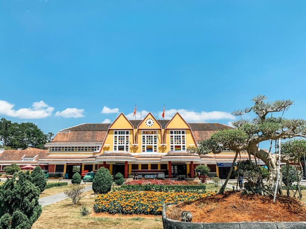 Dalat railway station