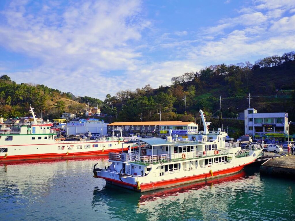 boats at port in Tongyeong
