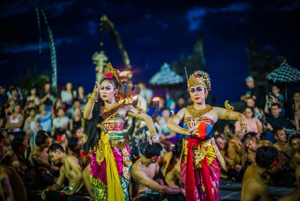 traditional gamelan dance in Indonesia