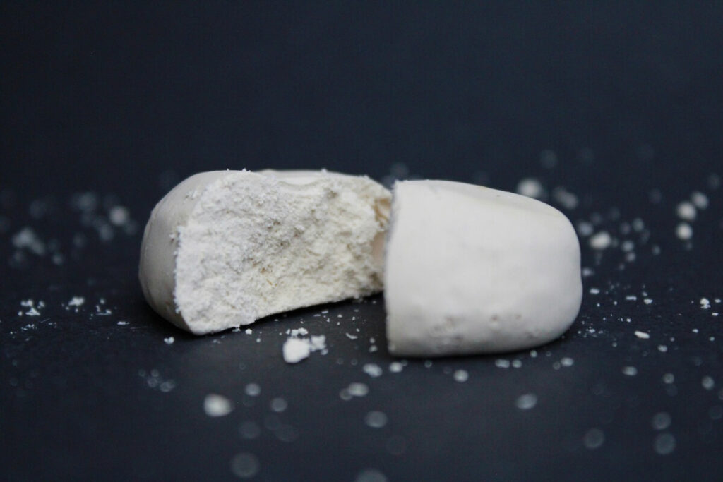 polvoron broken in two