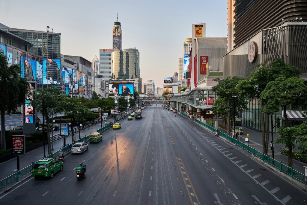 malls along highway in Siam area, Bangkok