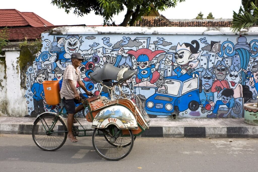 street art and rickshaw in Yogyakarta