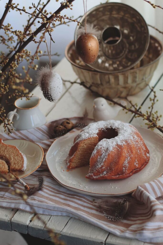 Bundt cake and pans